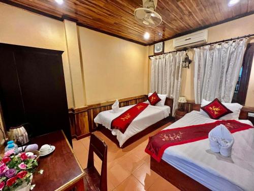 Nocknoy Lanexang Guesthouse in Town Center Nocknoy Lanexang Guesthouse in Town Center