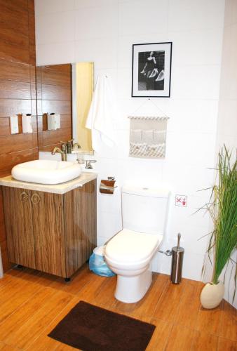 This photo about Sunrise Studios shared on HyHotel.com