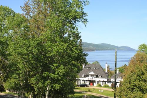 View, Auberge La Chatelaine in La Malbaie (QC) View, Auberge La Chatelaine in La Malbaie (QC)