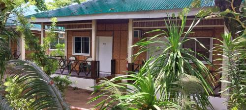 Garden, The Sharks Tail Dive Resort in Malapascua Island Garden, The Sharks Tail Dive Resort in Malapascua Island