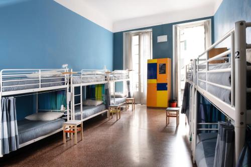 Manena Hostel Genova in Генуя Manena Hostel Genova in Генуя
