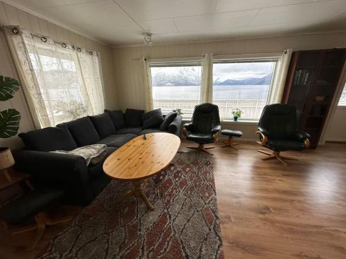 Enesi holiday house in Nordfjordeid Enesi holiday house in Nordfjordeid