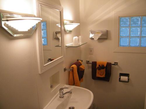 This photo about Nomad Motel shared on HyHotel.com