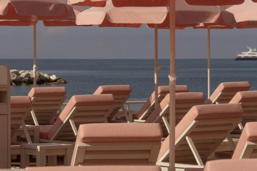 Beach, Cap d'Antibes Beach Hotel in Saramartel Beach, Cap d'Antibes Beach Hotel in Saramartel