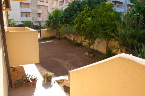 Kert, Residence Le Saline in Marsala Kert, Residence Le Saline in Marsala