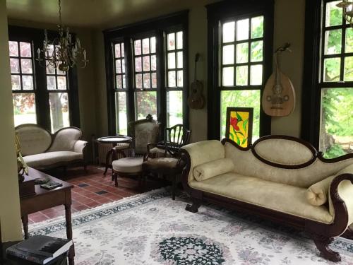 Facilities, Celtic Mansion Annfield Manor in Sydney (NS) Facilities, Celtic Mansion Annfield Manor in Sydney (NS)