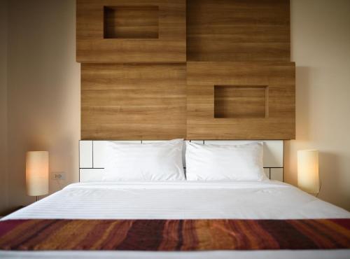 Seastar Hotel And Service Apartment in Ban Chang Seastar Hotel And Service Apartment in Ban Chang