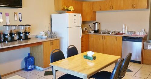 Dapur, Alpine Motel in Kamloops (BC) Dapur, Alpine Motel in Kamloops (BC)