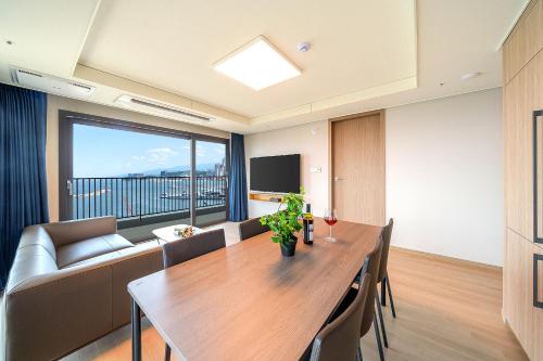 Sokcho I Park Suite Hotel and Residence in Sokcho-si Sokcho I Park Suite Hotel and Residence in Sokcho-si