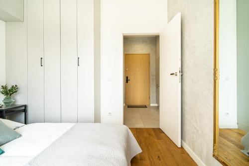 ApartamentySnu, Wola Premium II z parkingiem