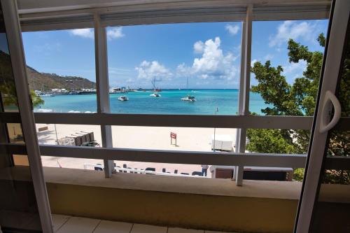 Horizon View Beach Hotel in Philipsburg Horizon View Beach Hotel in Philipsburg