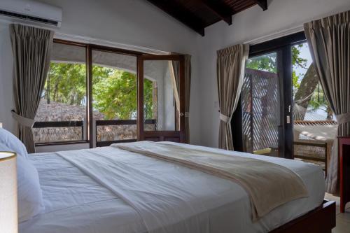Fuego del Sol Beachfront Hotel in Jaco Fuego del Sol Beachfront Hotel in Jaco