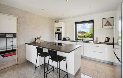 Konyha, Stunning Home In Haderslev With Wifi in Arosund Konyha, Stunning Home In Haderslev With Wifi in Arosund