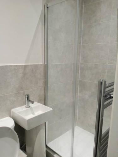 Ensuite double-bed (G1) close to Burnley city centre in Burnley Ensuite double-bed (G1) close to Burnley city centre in Burnley