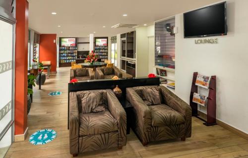 ล็อบบี้, เดอะ เทอเรซ อพาร์ตเมนท์ รีสอร์ท (The Terraces Apartment Resort) in เดนาเรา ไอส์แลนด์ ล็อบบี้, เดอะ เทอเรซ อพาร์ตเมนท์ รีสอร์ท (The Terraces Apartment Resort) in เดนาเรา ไอส์แลนด์