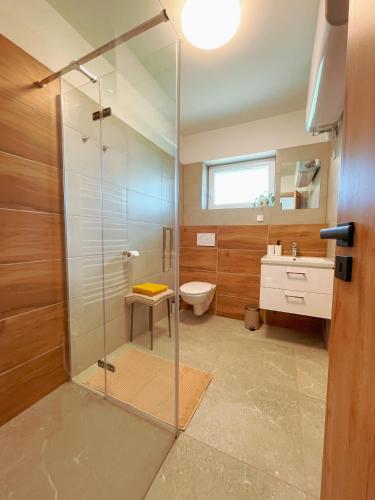 Zuhanyzó, Apartmán Vinařství 1838 (Apartman Vinarstvi 1838) in Novosedly Na Morave Zuhanyzó, Apartmán Vinařství 1838 (Apartman Vinarstvi 1838) in Novosedly Na Morave