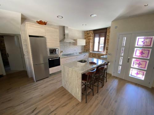 Casa Amada con piscina in Santa Colomba De Somoza Casa Amada con piscina in Santa Colomba De Somoza