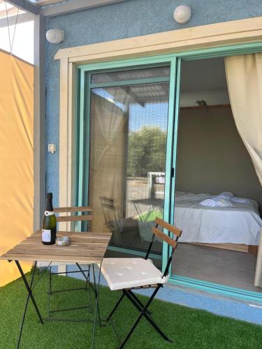 Erkély/terasz, בקתה במטע מושב אליעד in Eliad Erkély/terasz, בקתה במטע מושב אליעד in Eliad