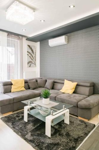 Dévai-LUX Apartman Sárvár (Devai-LUX Apartman Sarvar) in ペンテックファル Dévai-LUX Apartman Sárvár (Devai-LUX Apartman Sarvar) in ペンテックファル
