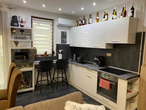 Ada Apartman in Tizenharom Varos Ada Apartman in Tizenharom Varos