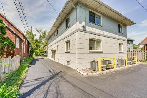 Pet-Friendly Wyandotte Apt Near Bishop Park! in Lincoln Park Pet-Friendly Wyandotte Apt Near Bishop Park! in Lincoln Park
