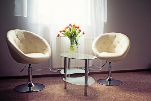 บริการและสิ่งอำนวยความสะดวก, มาการา (Makara) in ดาบรูฟกา มาลา บริการและสิ่งอำนวยความสะดวก, มาการา (Makara) in ดาบรูฟกา มาลา