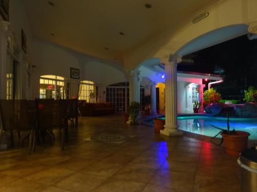 陽台/露台, 阿拉米達卡里阿利精品酒店 (Alameda Cariari Boutique Hotel) in 埃雷迪亞 陽台/露台, 阿拉米達卡里阿利精品酒店 (Alameda Cariari Boutique Hotel) in 埃雷迪亞