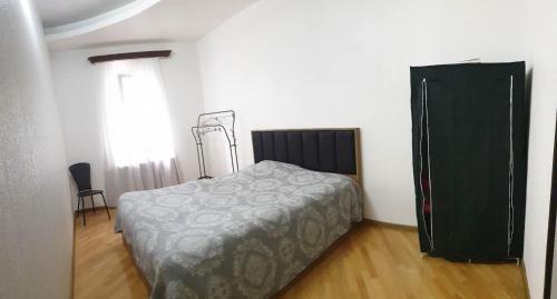 Nino's apartment-Isolated floor for rent