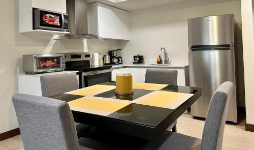 Nuevo y espectacular APT - 100 MBPS 15 min del aeropuerto in Uruca Nuevo y espectacular APT - 100 MBPS 15 min del aeropuerto in Uruca