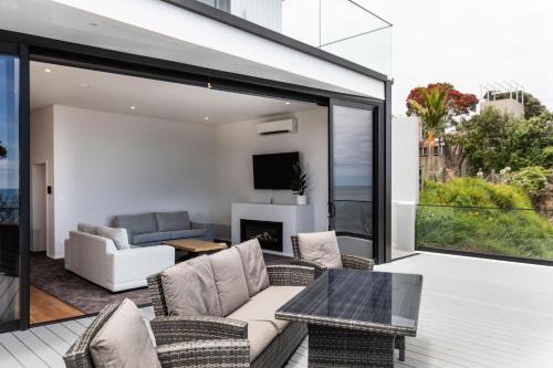 View, Oakura Beach Front Apartments in Oakura View, Oakura Beach Front Apartments in Oakura