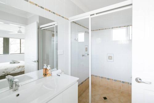 Wanda House - Close to beach Linen Pets in Port Stephens Wanda House - Close to beach Linen Pets in Port Stephens
