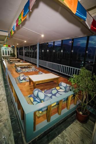 Restaurant, Himalayan Guest House in Pokhara Restaurant, Himalayan Guest House in Pokhara