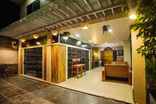 Bar/lounge, Himalayan Guest House in Pokhara Bar/lounge, Himalayan Guest House in Pokhara