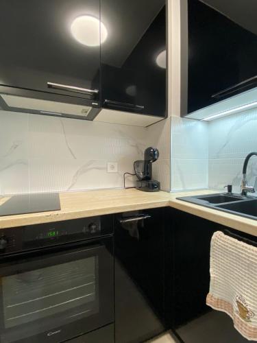 Bozur/peony in บิสตริซา Bozur/peony in บิสตริซา