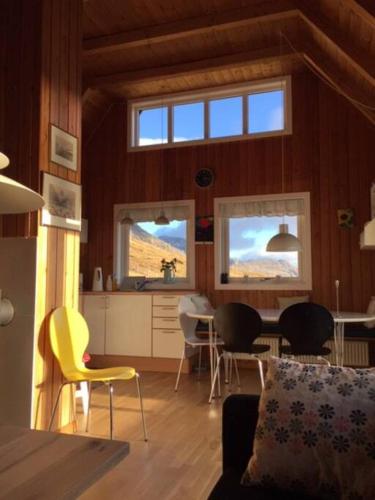 Unique and isolated cottage with stunning views in Hósvík Unique and isolated cottage with stunning views in Hósvík