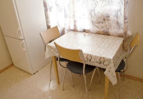 This photo about Intermark Patriarch's ponds apartments shared on HyHotel.com