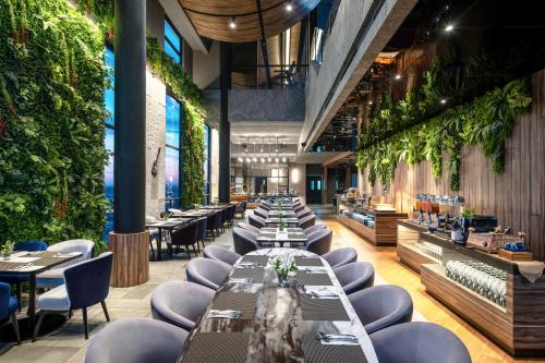 Restaurant, Mercure Tangerang Centre in Tangerang Restaurant, Mercure Tangerang Centre in Tangerang