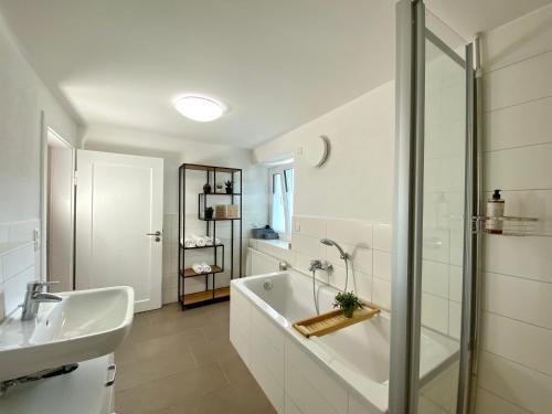 Moderne Ferienwohnung im Allgau in Erkheim Moderne Ferienwohnung im Allgau in Erkheim