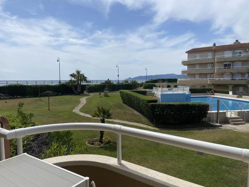 Kilátás, ARGONAVIS PB A in Els Griells Kilátás, ARGONAVIS PB A in Els Griells