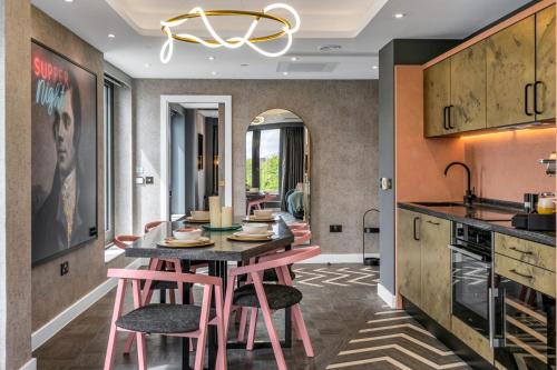 Konyha, Roomzzz Edinburgh near Holyroodhouse Palota Konyha, Roomzzz Edinburgh near Holyroodhouse Palota