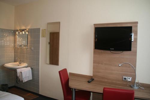 This photo about Hotel Cafe Lieb shared on HyHotel.com