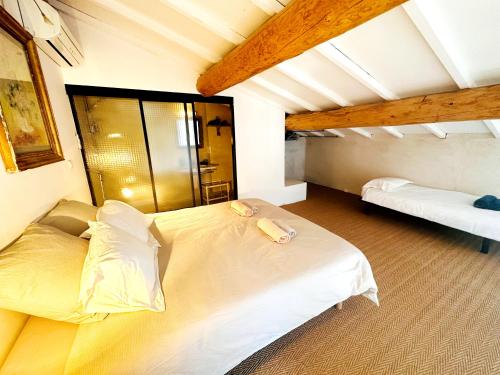 Magnifique Loft - Piscine - Tennis - Babyfoot in นีเมอ Magnifique Loft - Piscine - Tennis - Babyfoot in นีเมอ