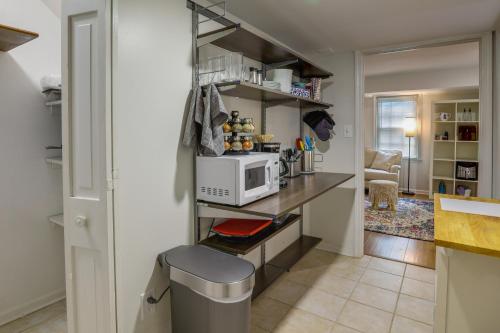 Near Hospitals Convenient Atlanta Vacation Rental in Embry Hills Near Hospitals Convenient Atlanta Vacation Rental in Embry Hills