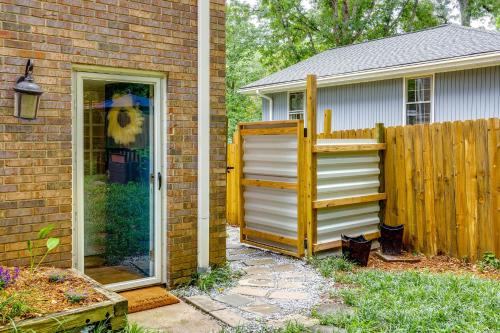 Near Hospitals Convenient Atlanta Vacation Rental in Embry Hills Near Hospitals Convenient Atlanta Vacation Rental in Embry Hills