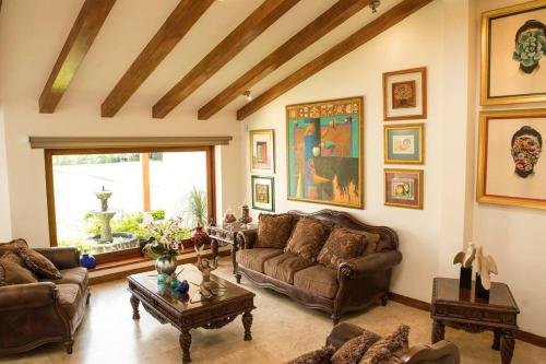 Lujosa Casa Guayllabamba - Gym Jacuzzi Piscina in กวยยาบัมบา Lujosa Casa Guayllabamba - Gym Jacuzzi Piscina in กวยยาบัมบา