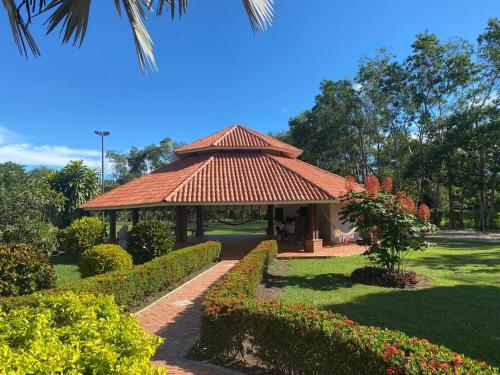 Bar/lounge, La mejor casa campestre a 25 min de Villavicencio in Bavaria Bar/lounge, La mejor casa campestre a 25 min de Villavicencio in Bavaria