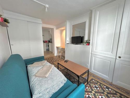 Studio lumineux et calme