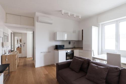 Youhosty - Ripamonti 194