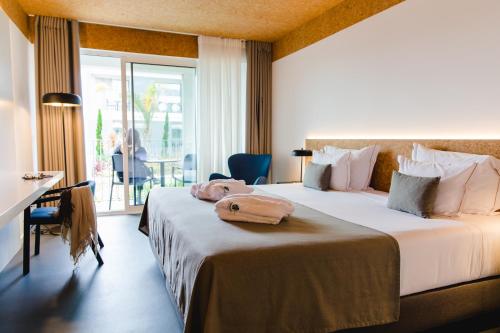 Canadiano Urban Nature Hotel in פונטה דלגדה Canadiano Urban Nature Hotel in פונטה דלגדה