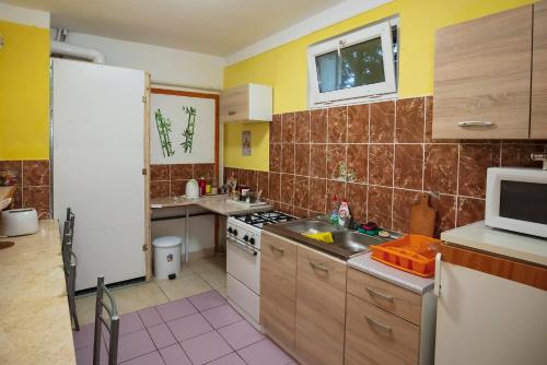 Dapur, Negy Evszak Vendeghaz in Koszeg Dapur, Negy Evszak Vendeghaz in Koszeg